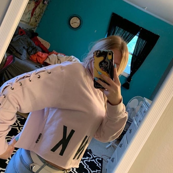 PINK hoodie - Picture 3 of 5